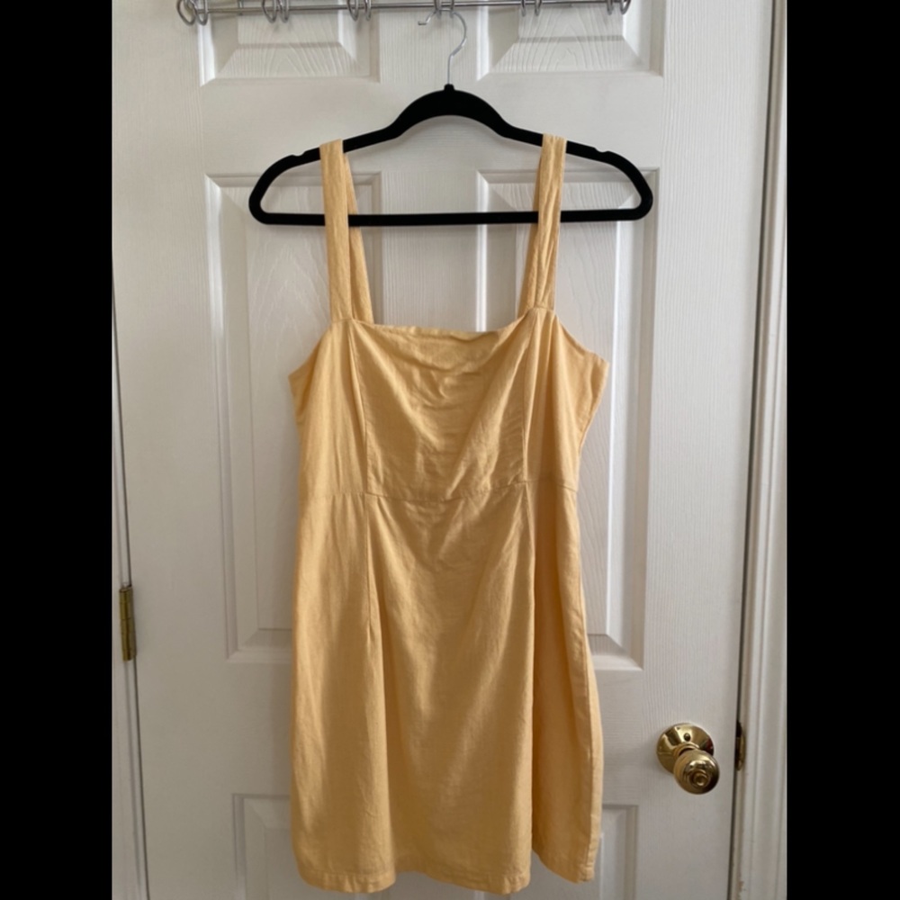 Women’s dress